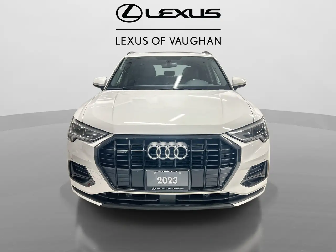 Audi Q3 снимка Audi Q3