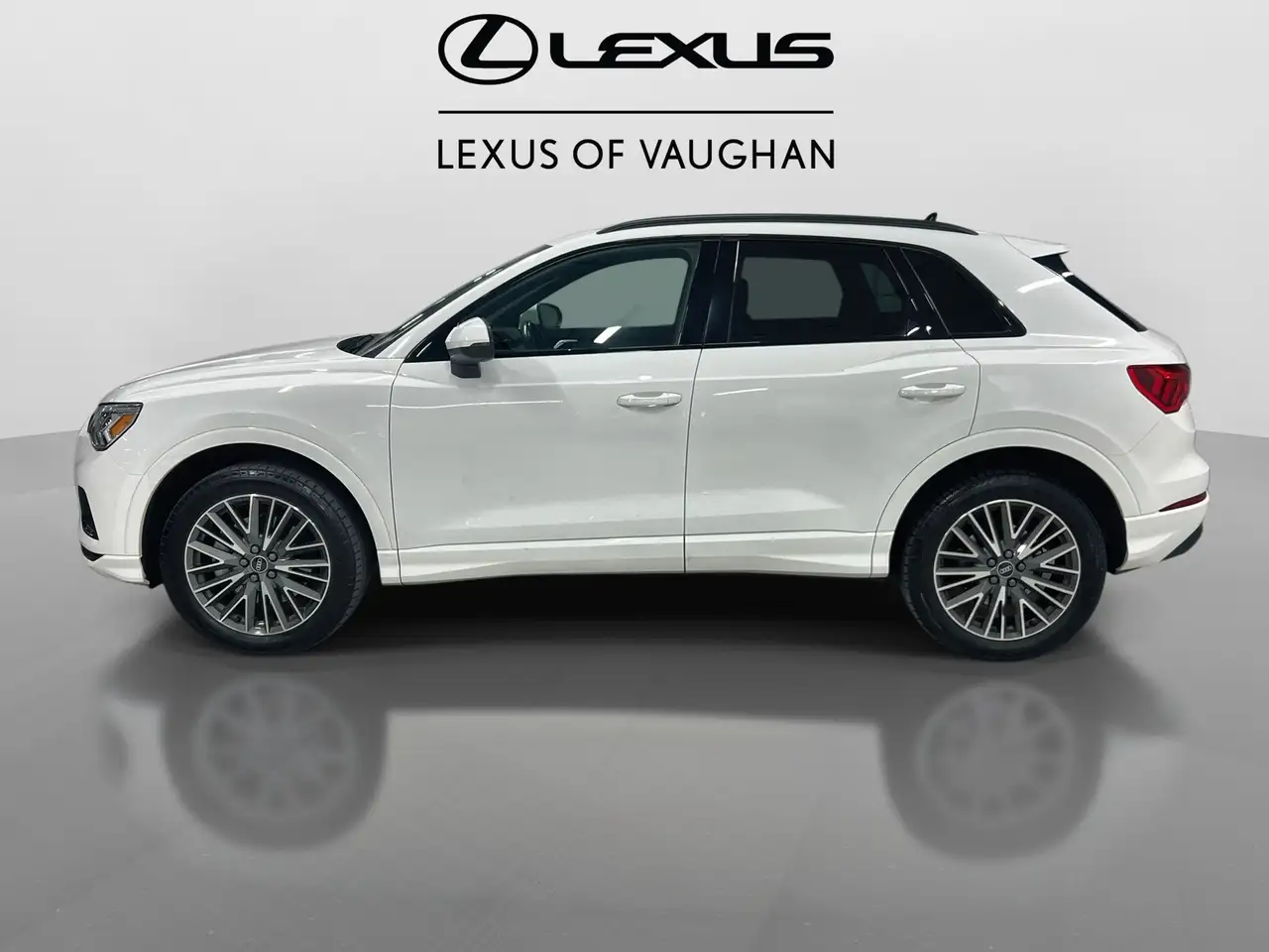 Audi Q3 снимка Audi Q3
