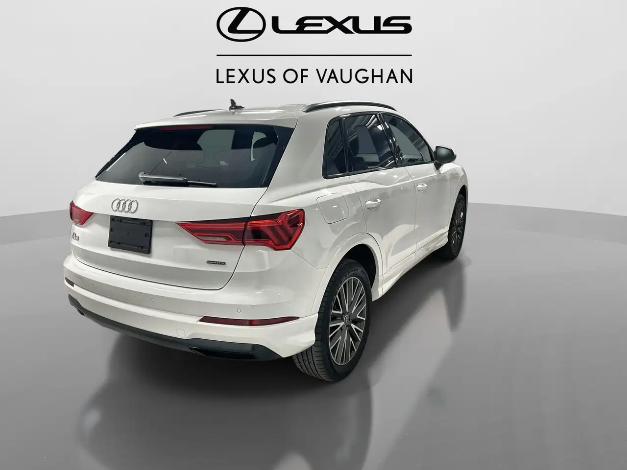 Audi Q3 снимка Audi Q3
