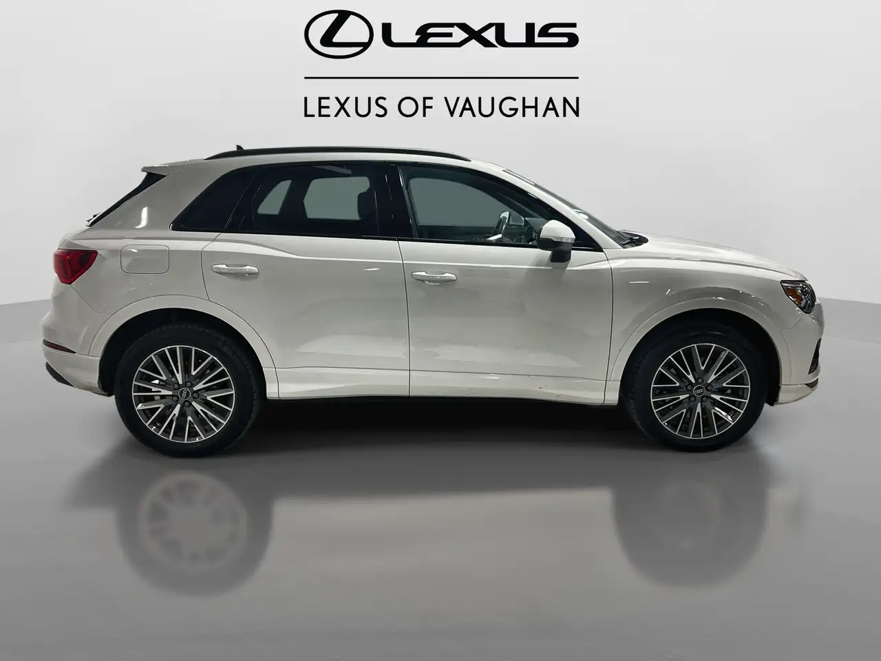 Audi Q3 снимка Audi Q3