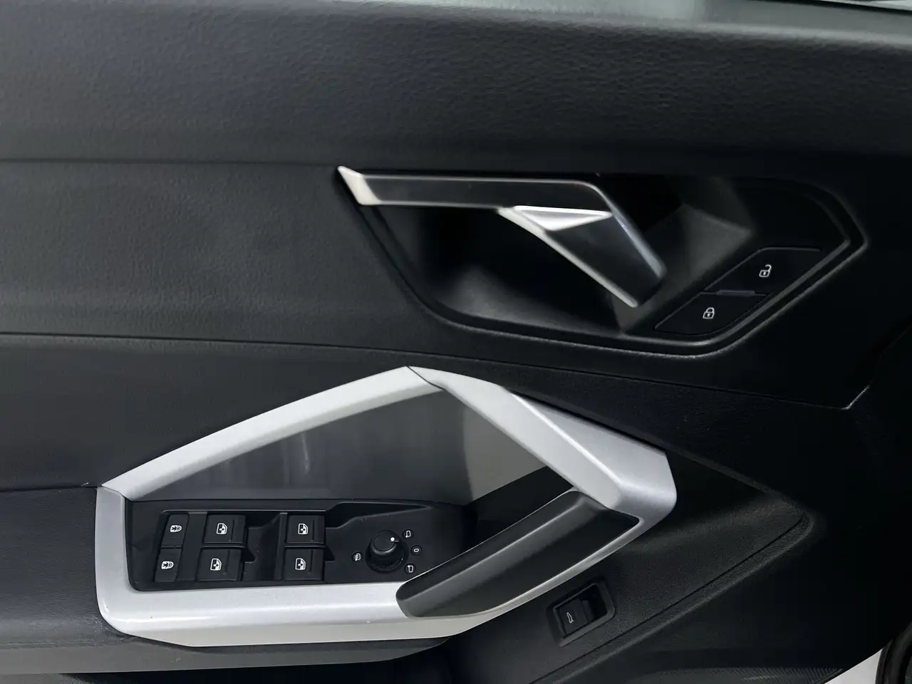 Audi Q3 снимка Audi Q3