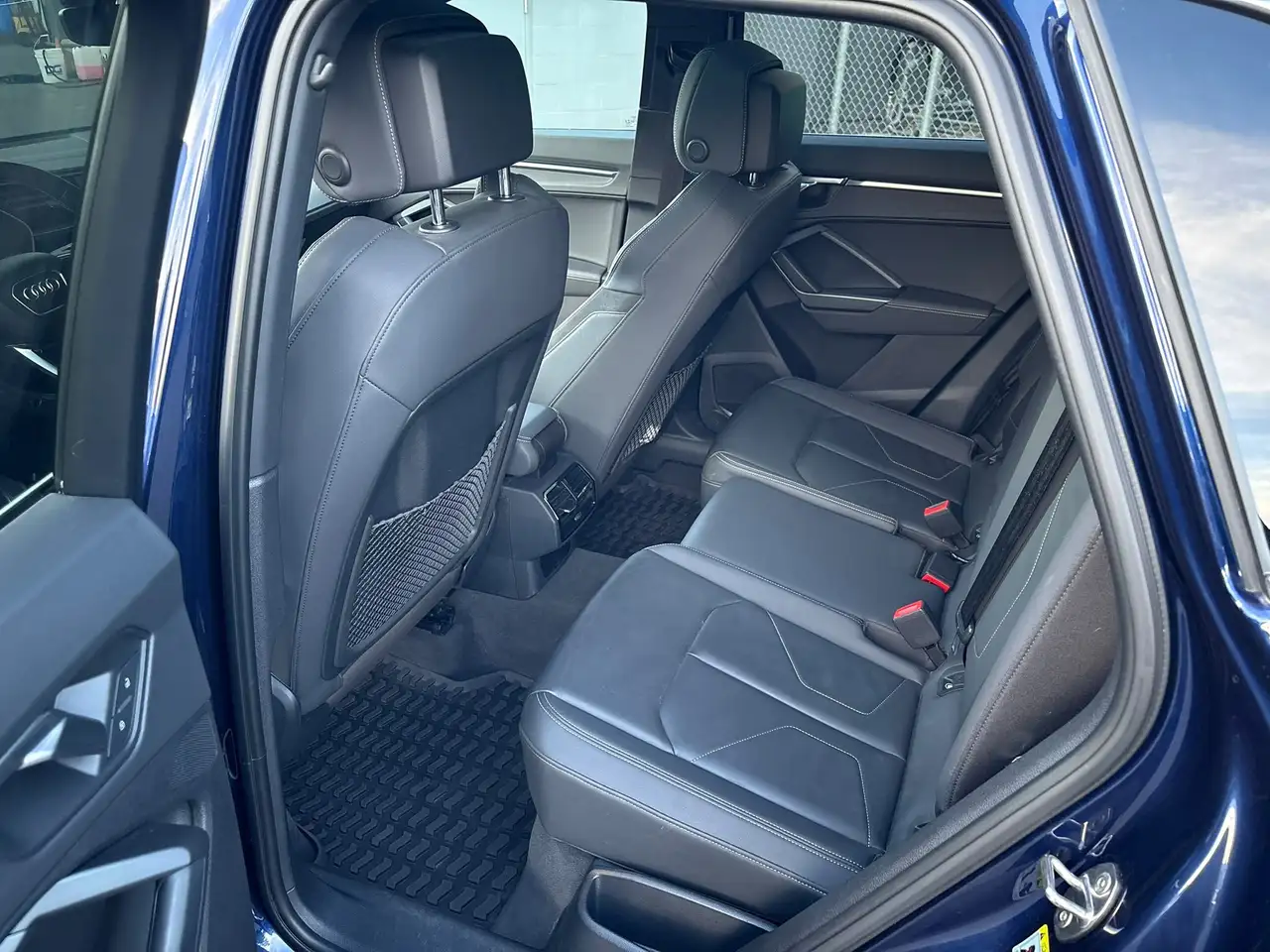Audi Q3 снимка Audi Q3