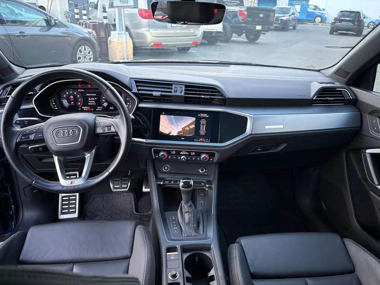 Audi Q3 снимка Audi Q3