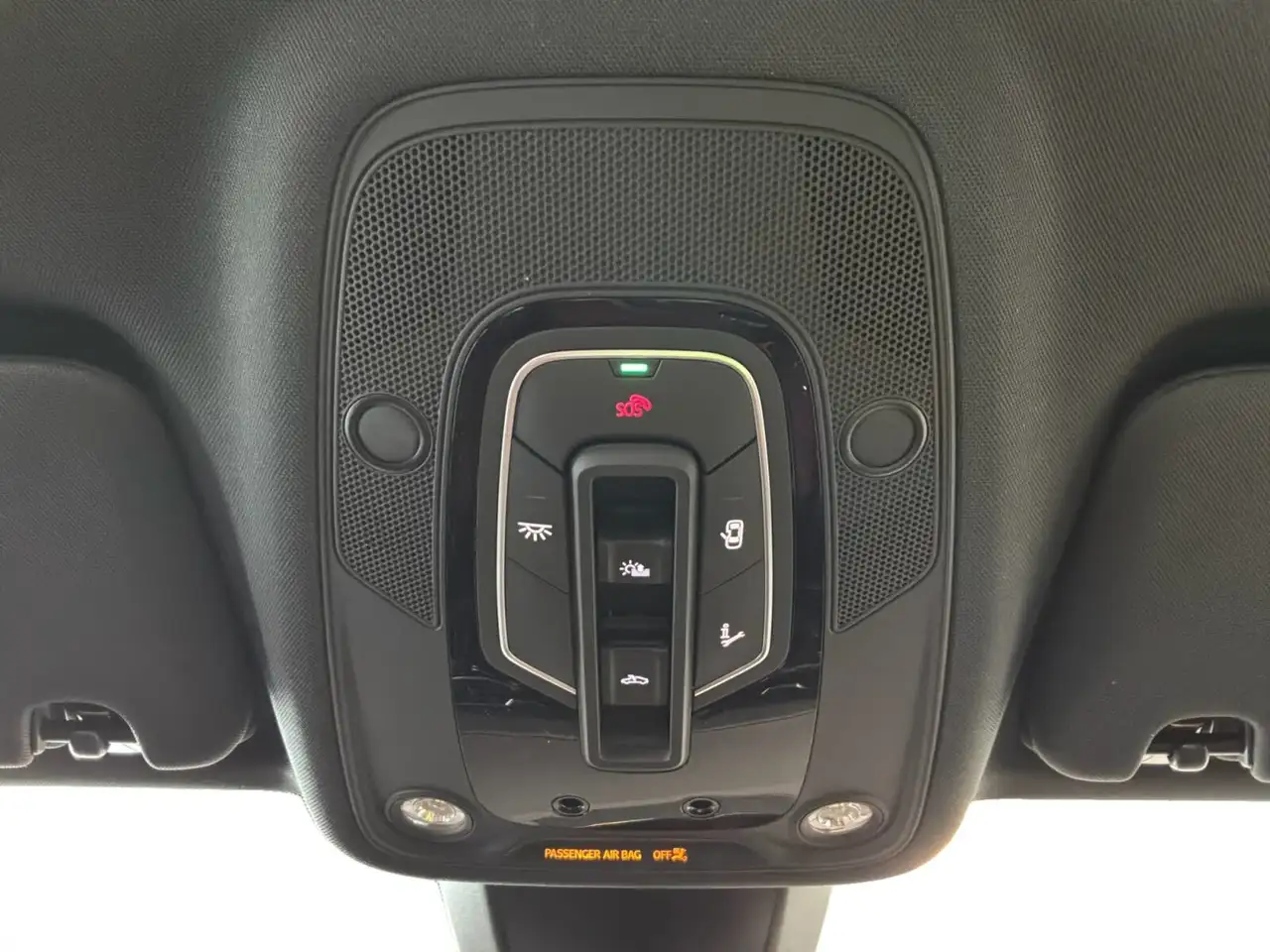 Audi SQ7 снимка Audi SQ7