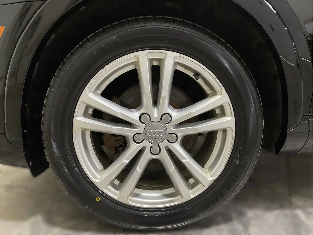 Audi Q3 снимка Audi Q3