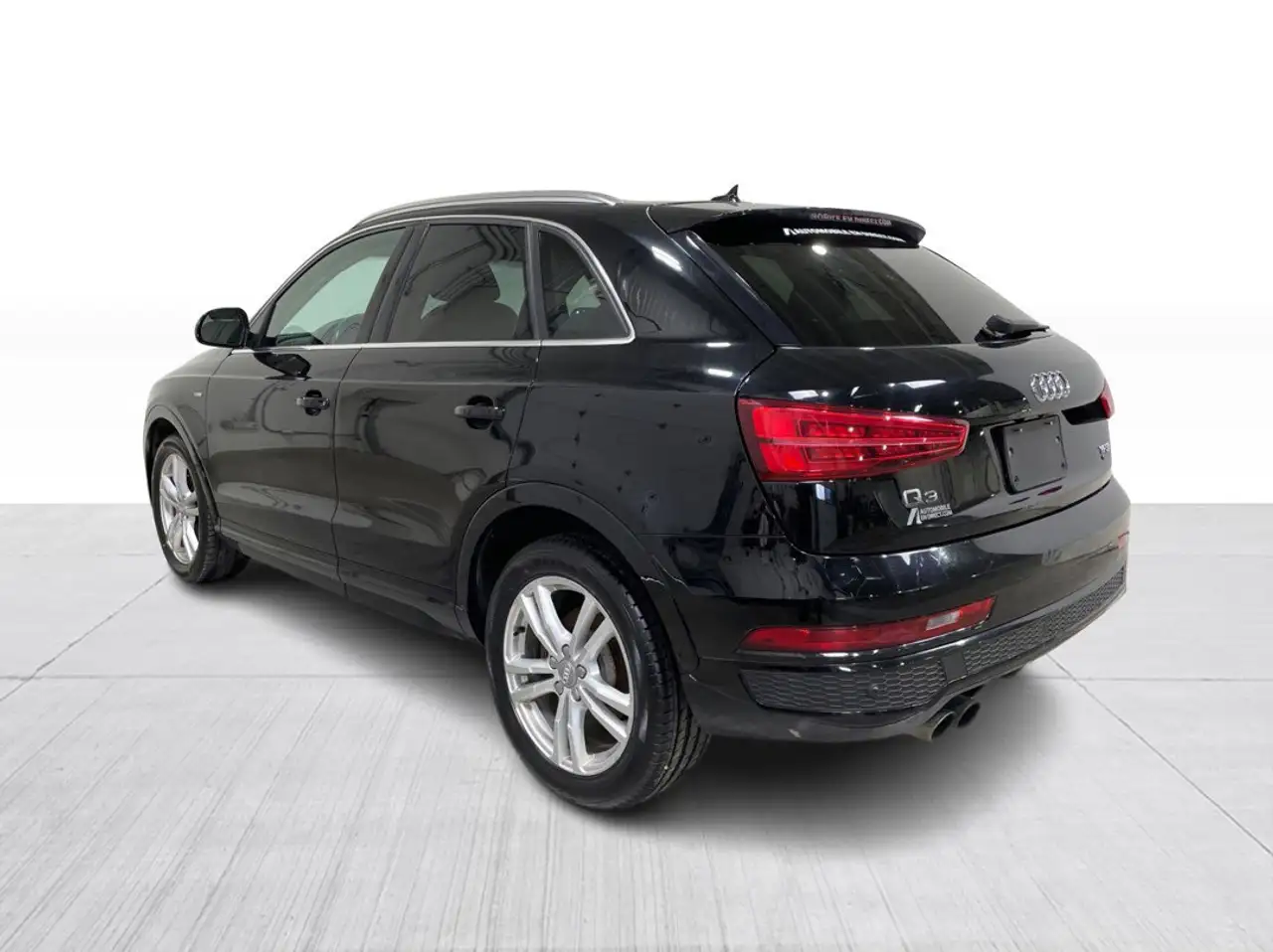 Audi Q3 снимка Audi Q3