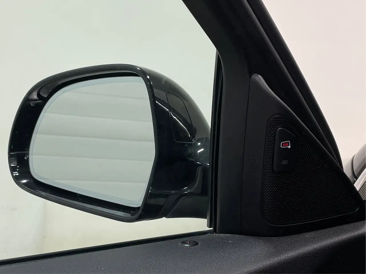 Audi Q3 снимка Audi Q3