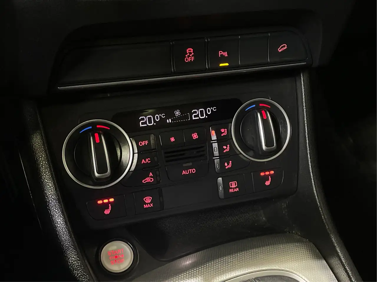 Audi Q3 снимка Audi Q3