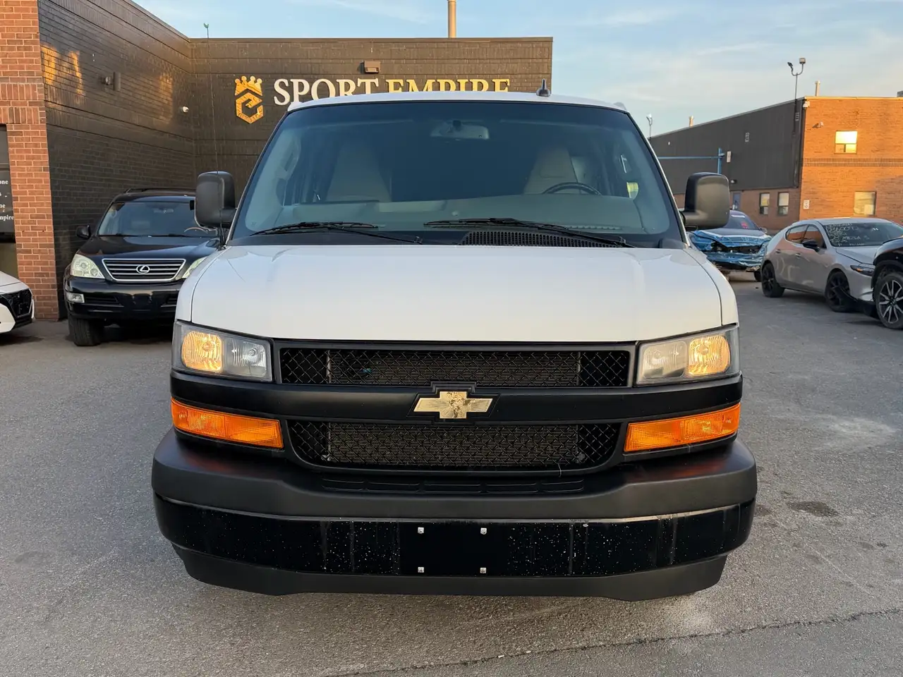 Chevrolet Express 2500 снимка Chevrolet Express 2500