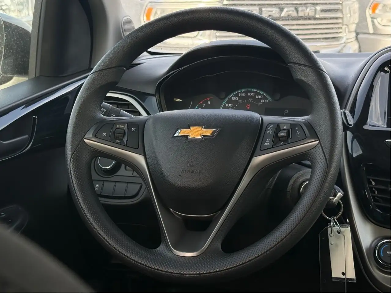 Chevrolet Spark снимка Chevrolet Spark