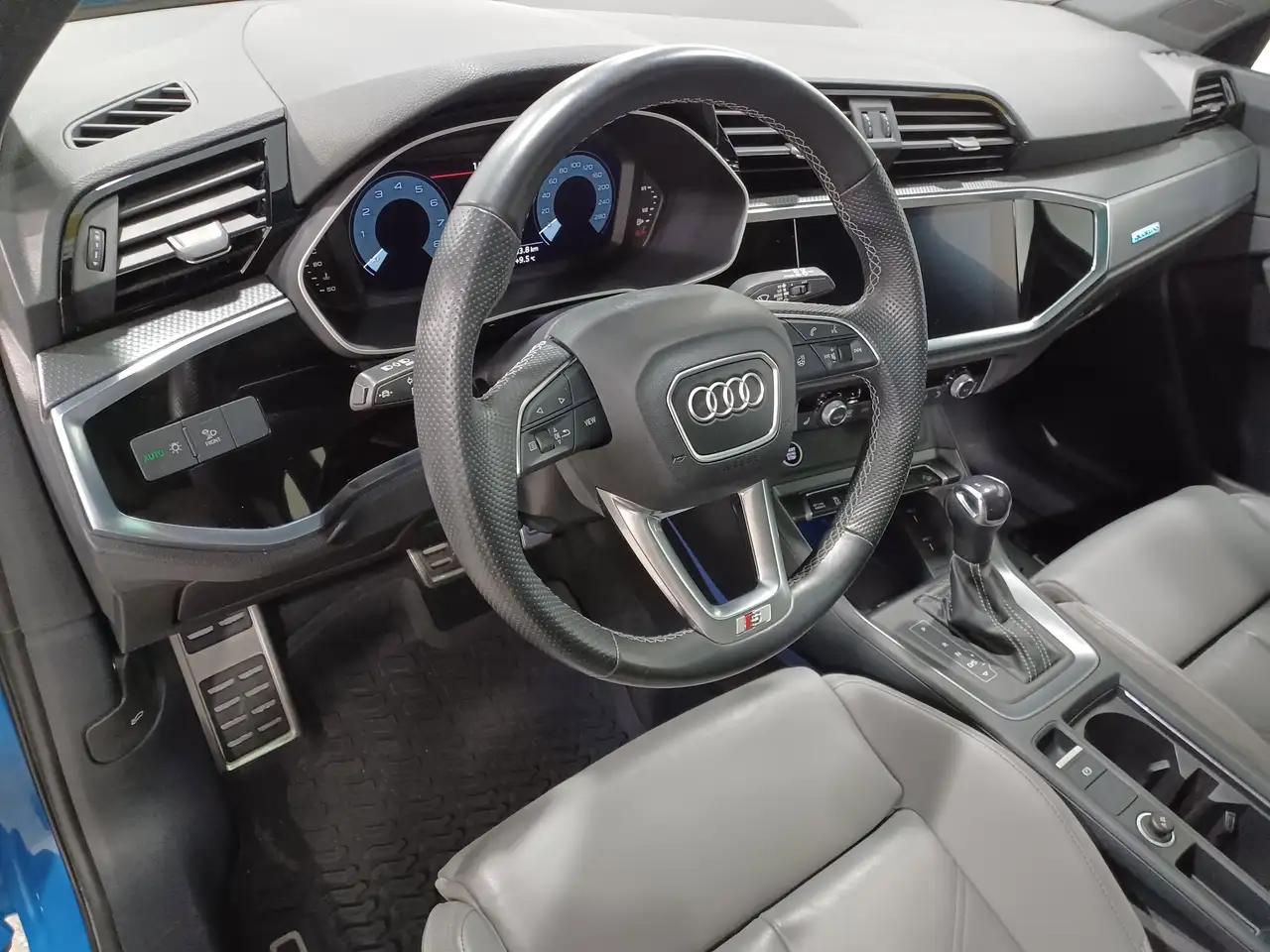 Audi Q3 fotografie Audi Q3
