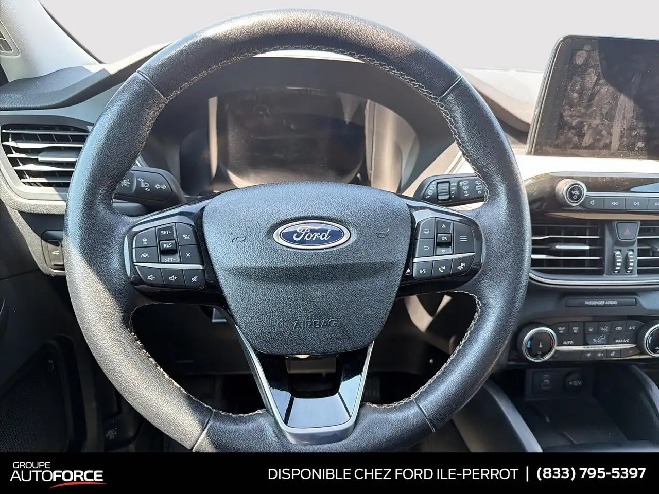 Ford Escape снимка Ford Escape