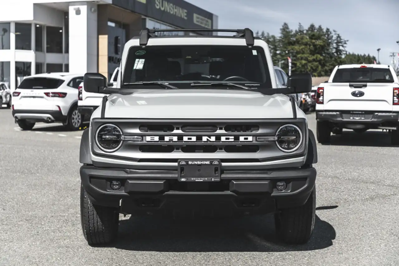 Ford Bronco снимка Ford Bronco