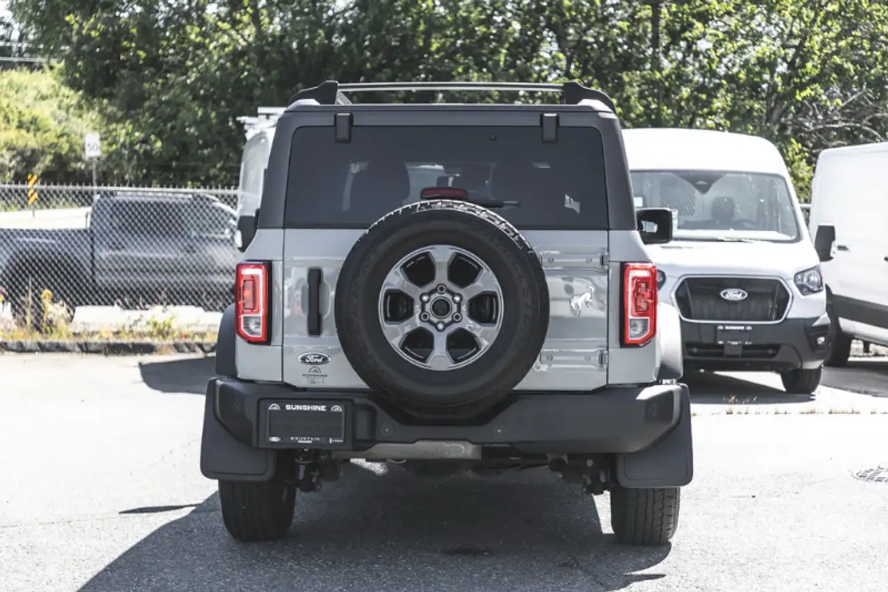 Ford Bronco снимка Ford Bronco