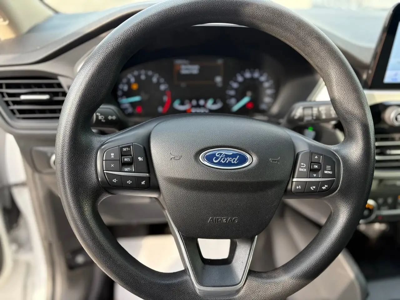Ford Escape снимка Ford Escape
