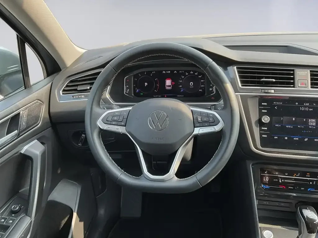 Volkswagen Tiguan снимка Volkswagen Tiguan