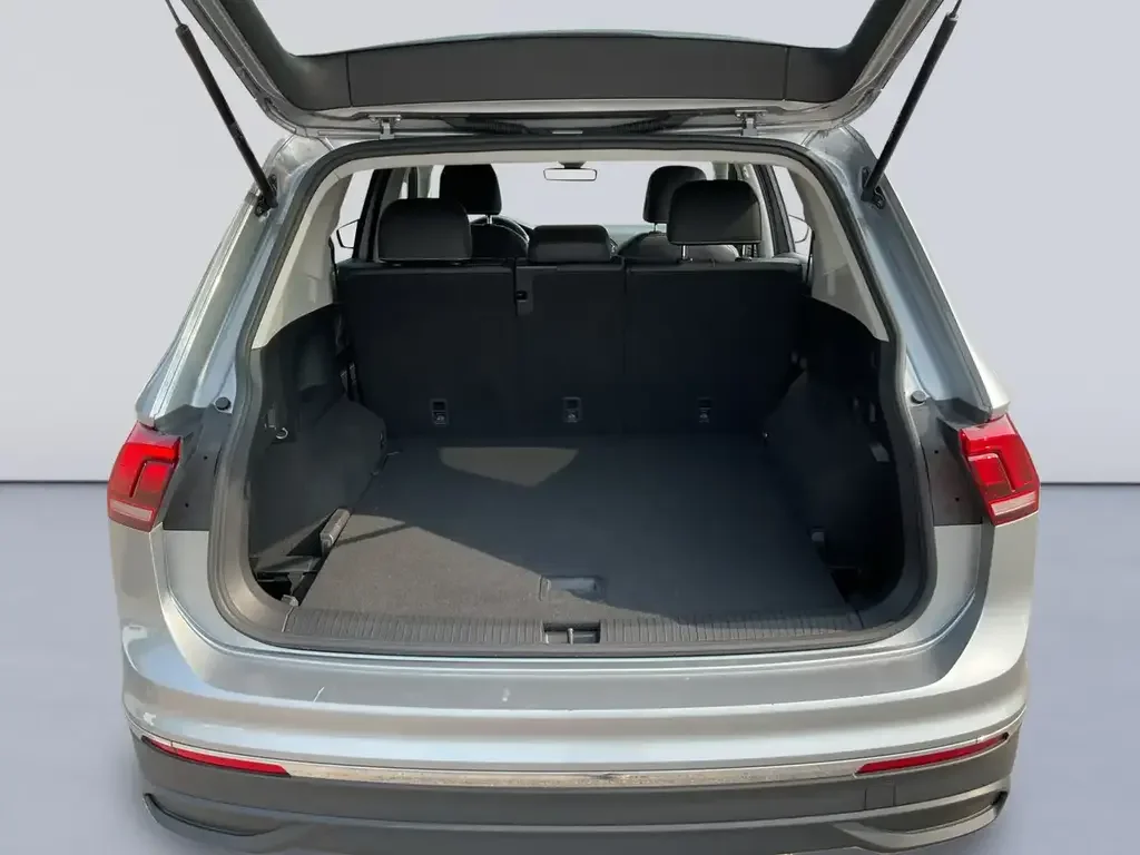 Volkswagen Tiguan снимка Volkswagen Tiguan