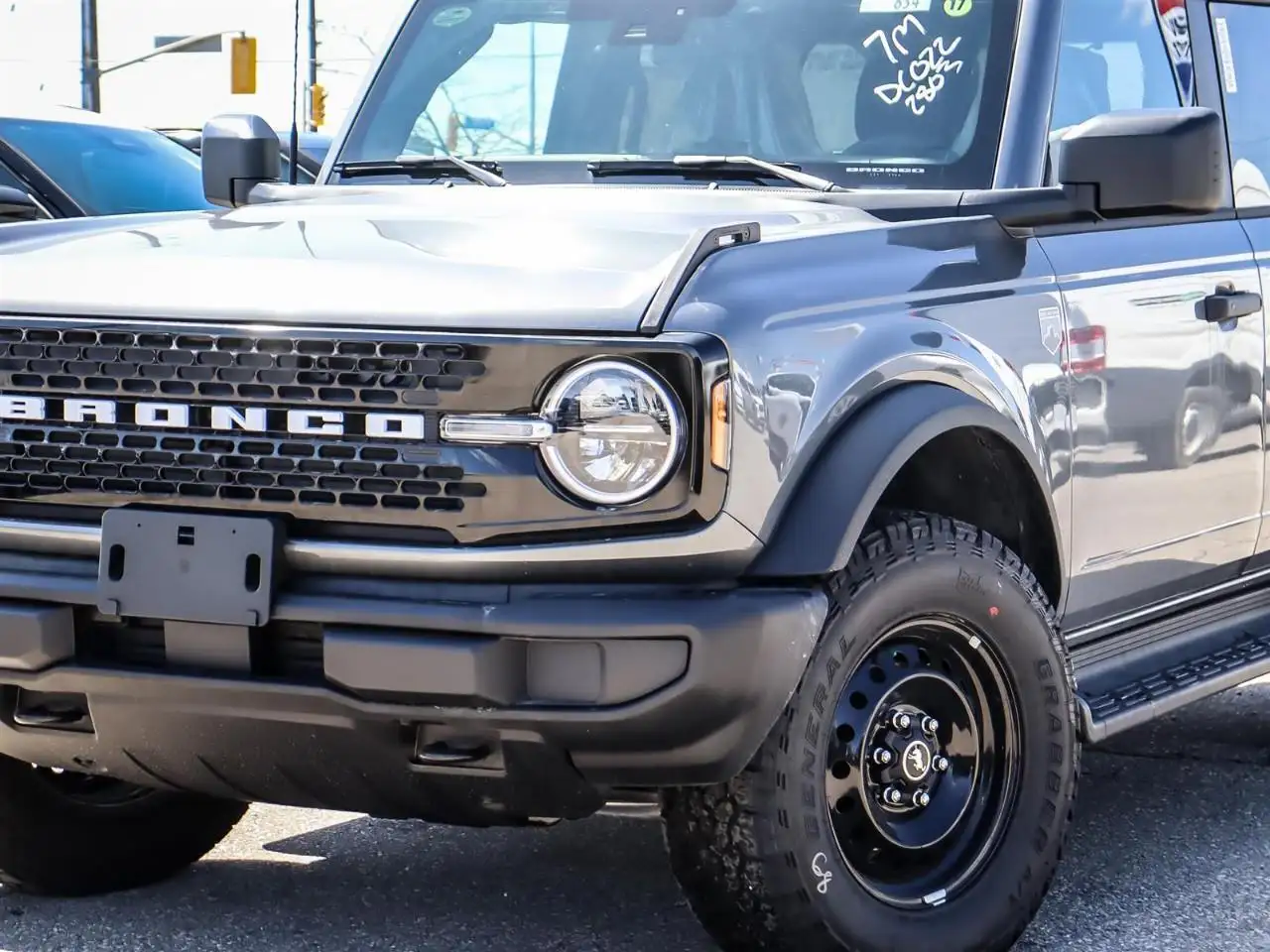 Ford Bronco photo Ford Bronco