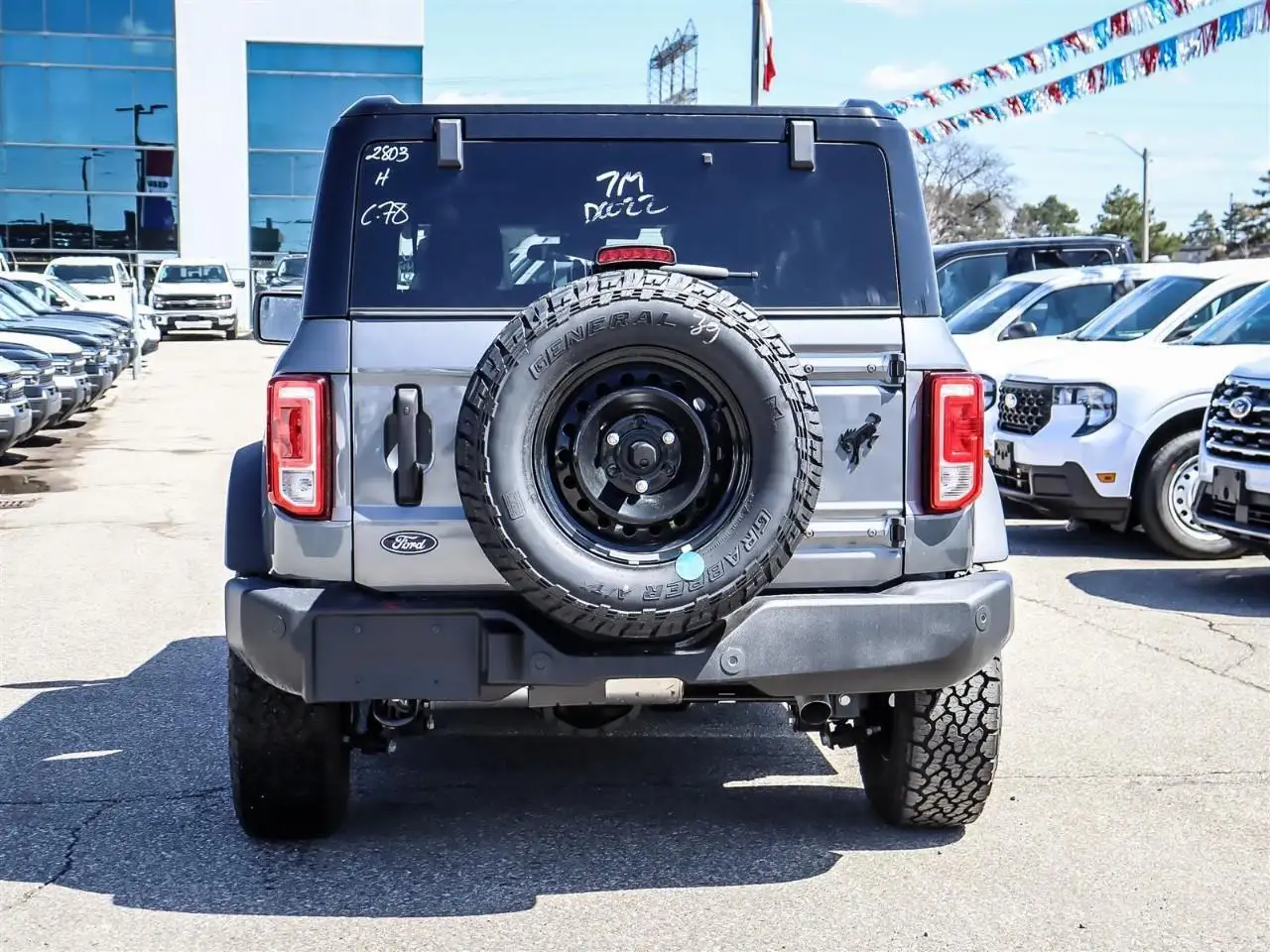 Ford Bronco photo Ford Bronco