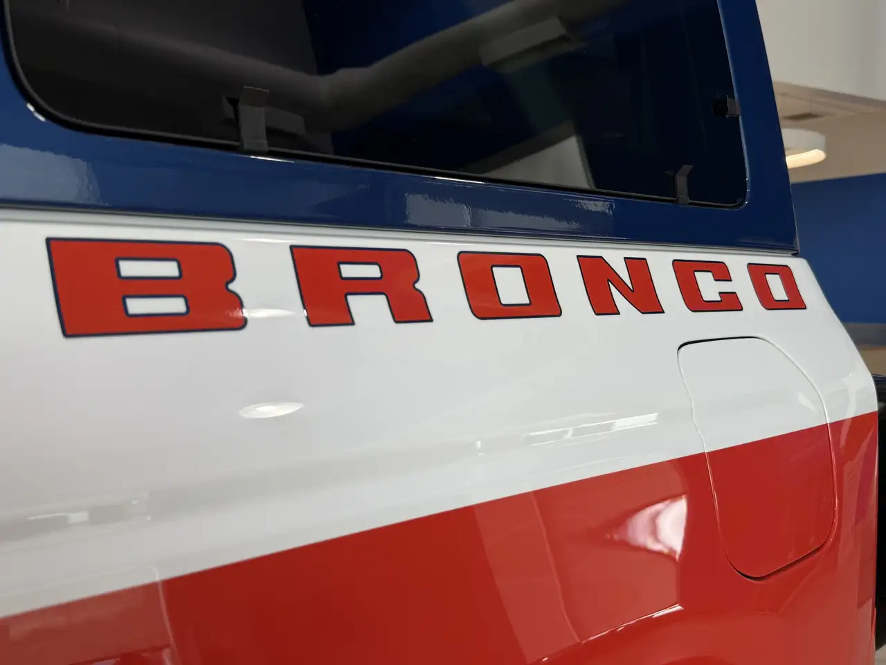 Ford Bronco photo Ford Bronco