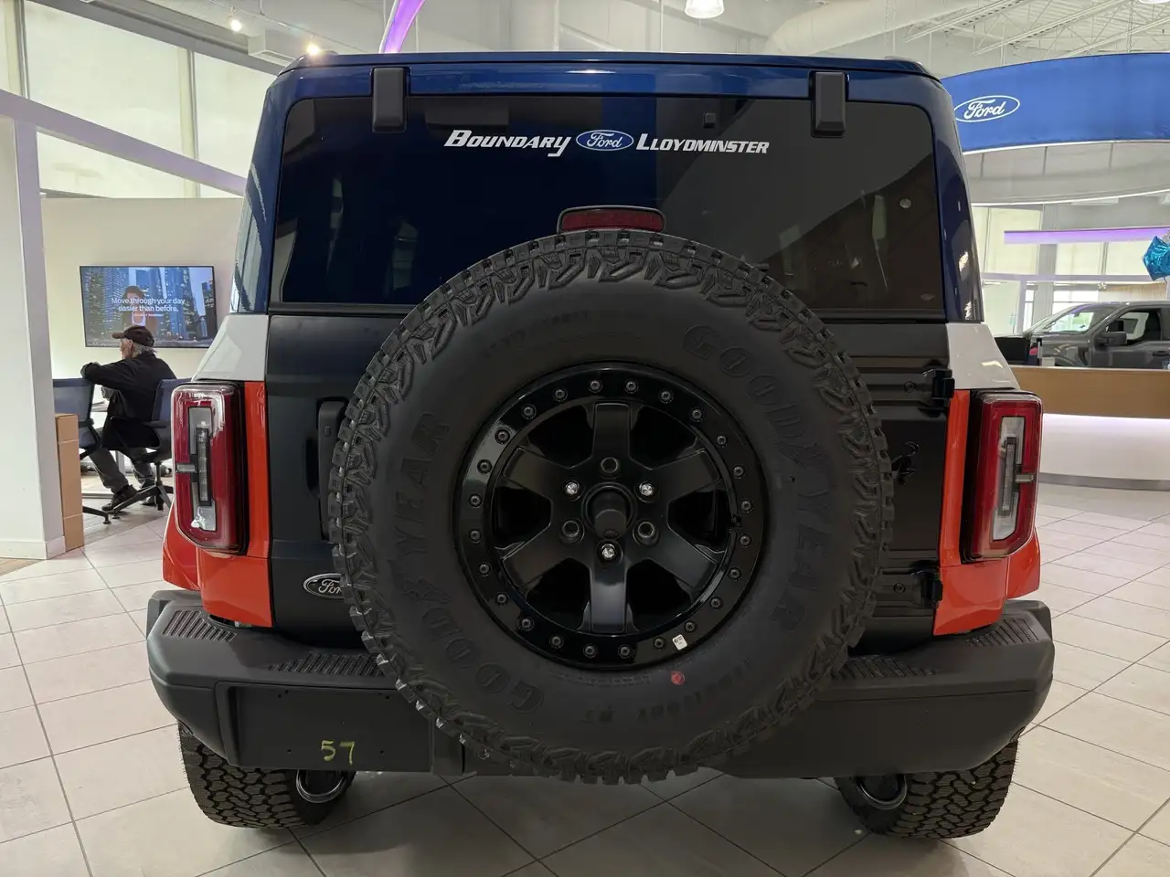 Ford Bronco photo Ford Bronco