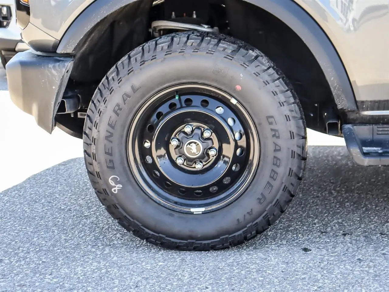 Ford Bronco photo Ford Bronco