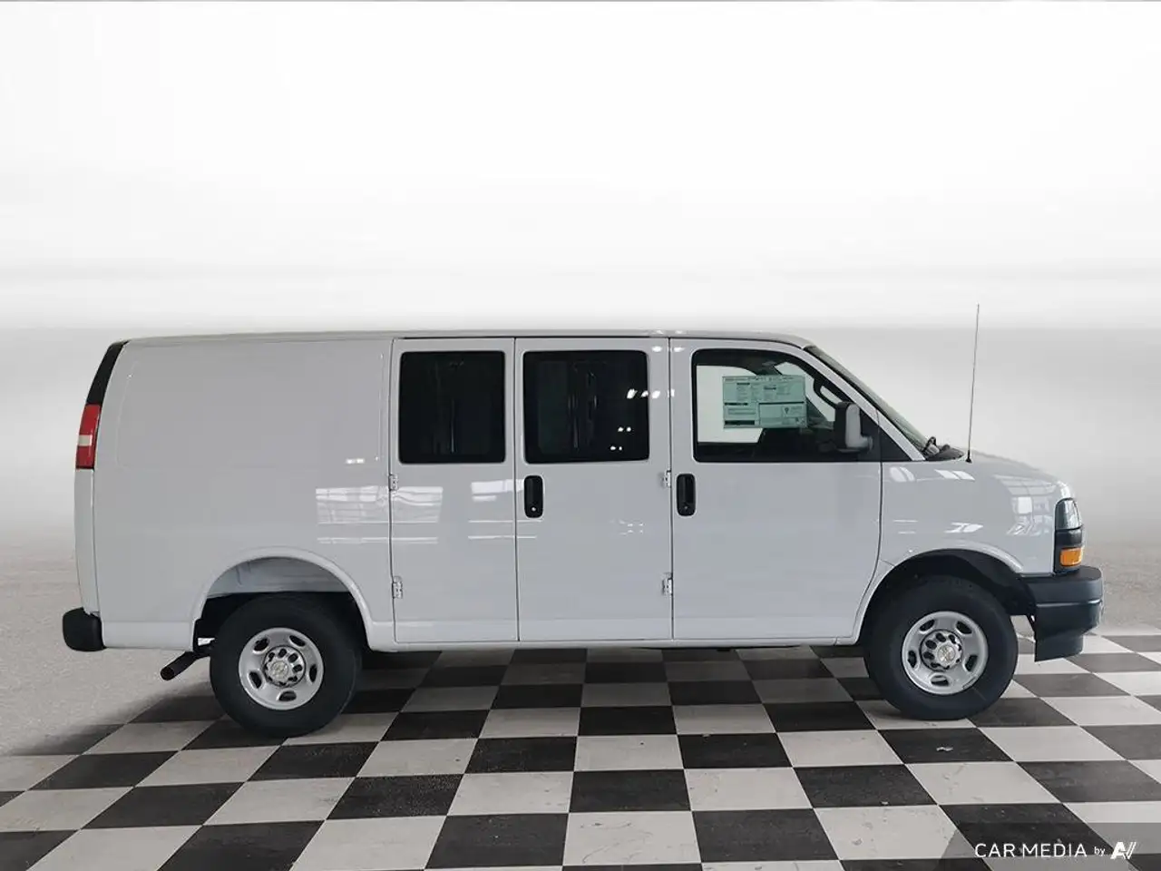 Chevrolet Express 2500 снимка Chevrolet Express 2500