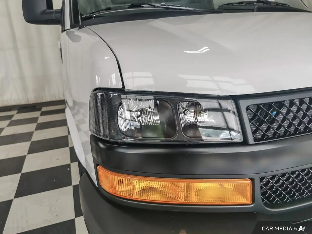 Chevrolet Express 2500 снимка Chevrolet Express 2500