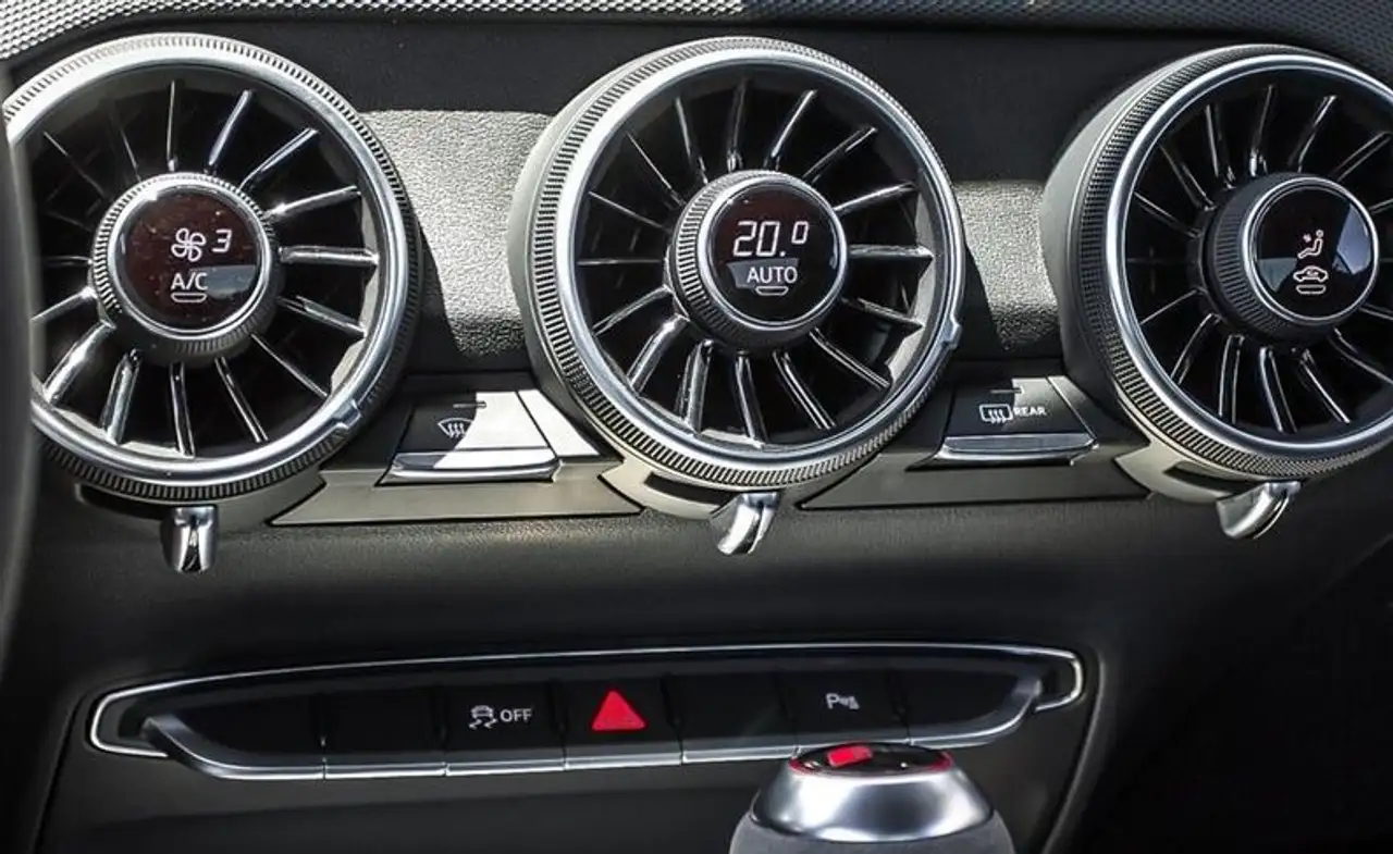 Audi TT RS photo Audi TT RS
