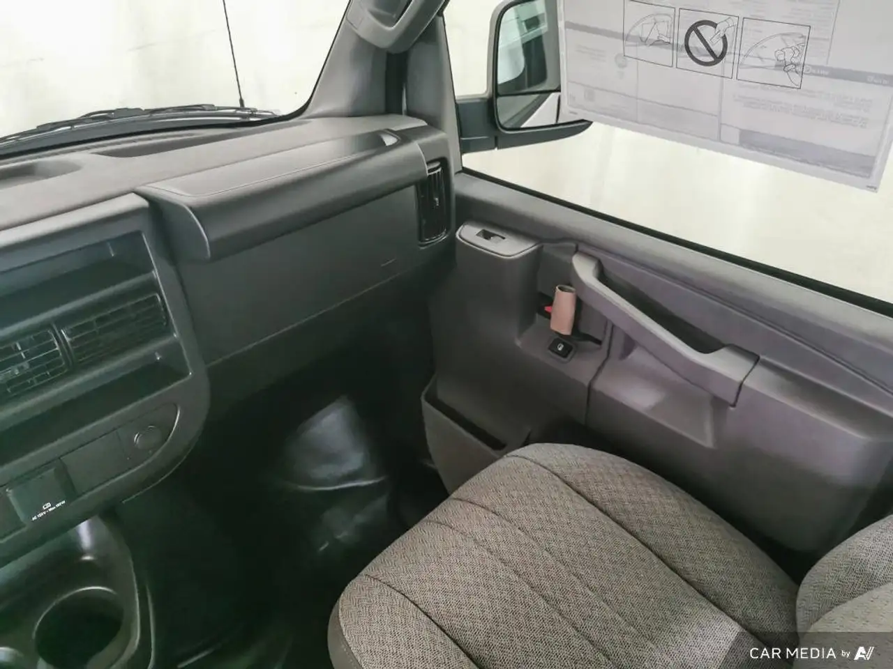 Chevrolet Express 2500 снимка Chevrolet Express 2500