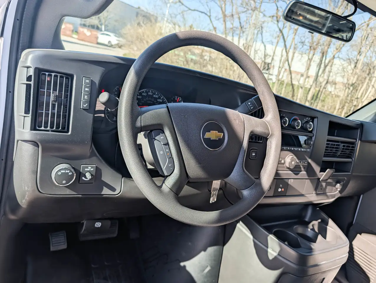 Chevrolet Express 2500 снимка Chevrolet Express 2500
