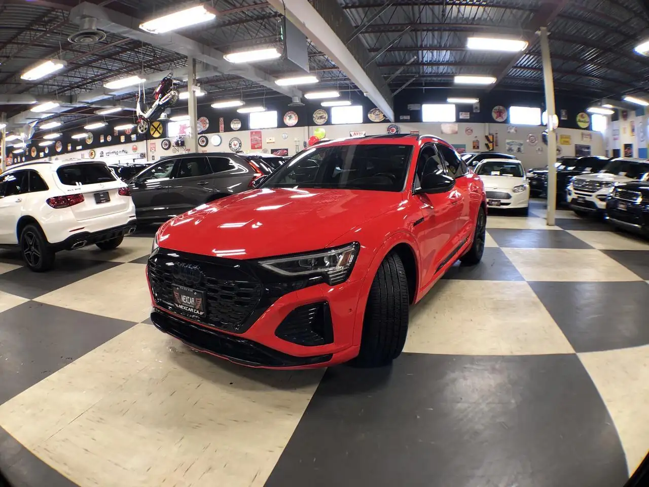 Audi Q8 e-tron photo Audi Q8 e-tron