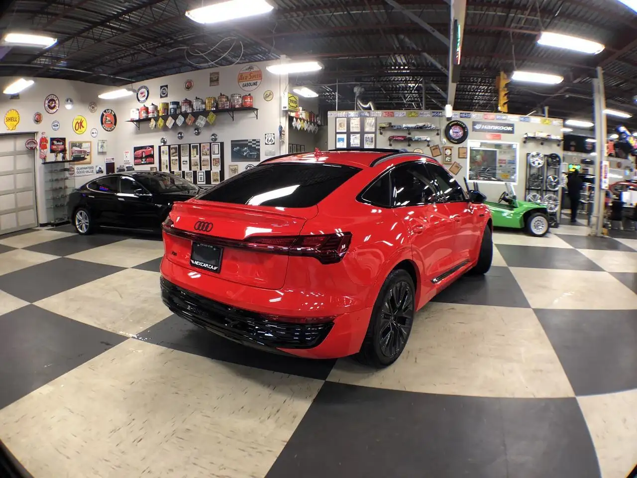 Audi Q8 e-tron photo Audi Q8 e-tron