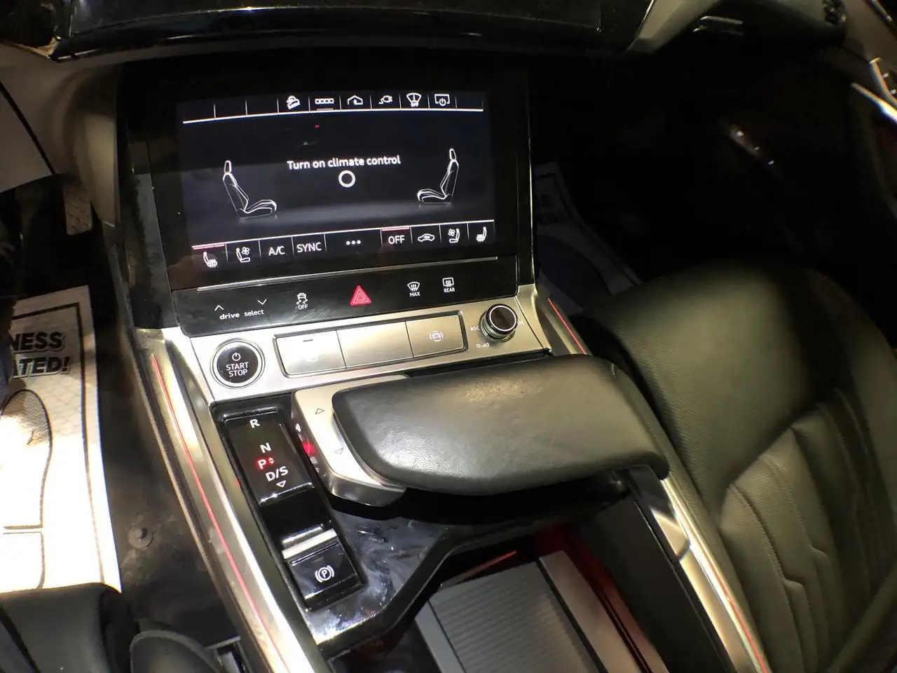 Audi Q8 e-tron photo Audi Q8 e-tron