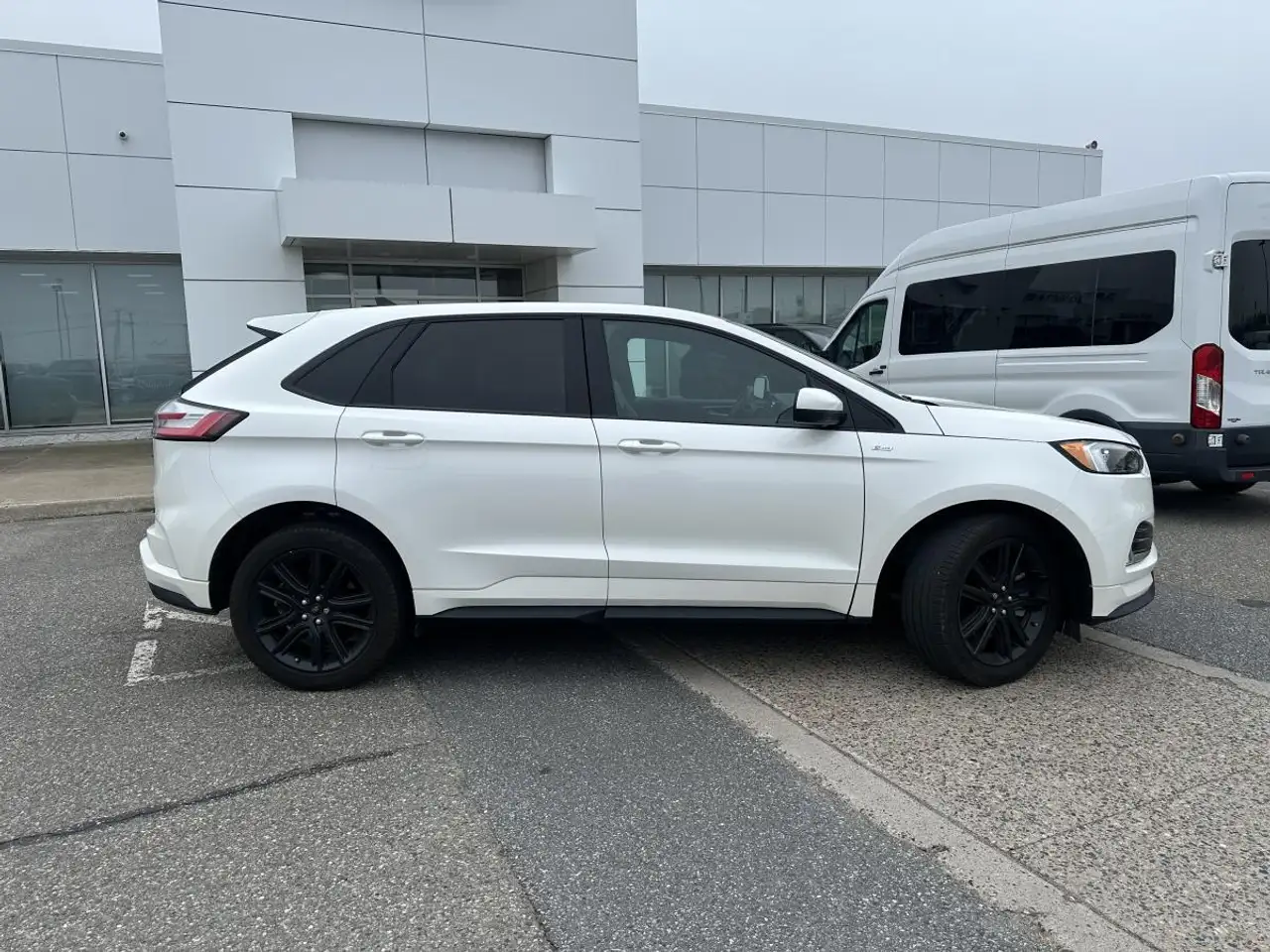 2024 Ford Edge