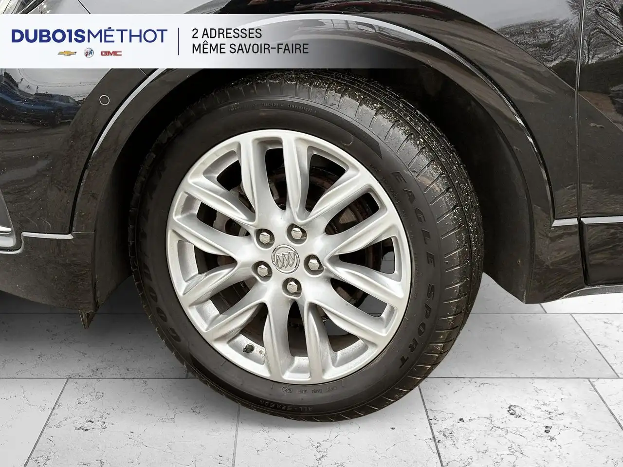 Buick Envision photo Buick Envision