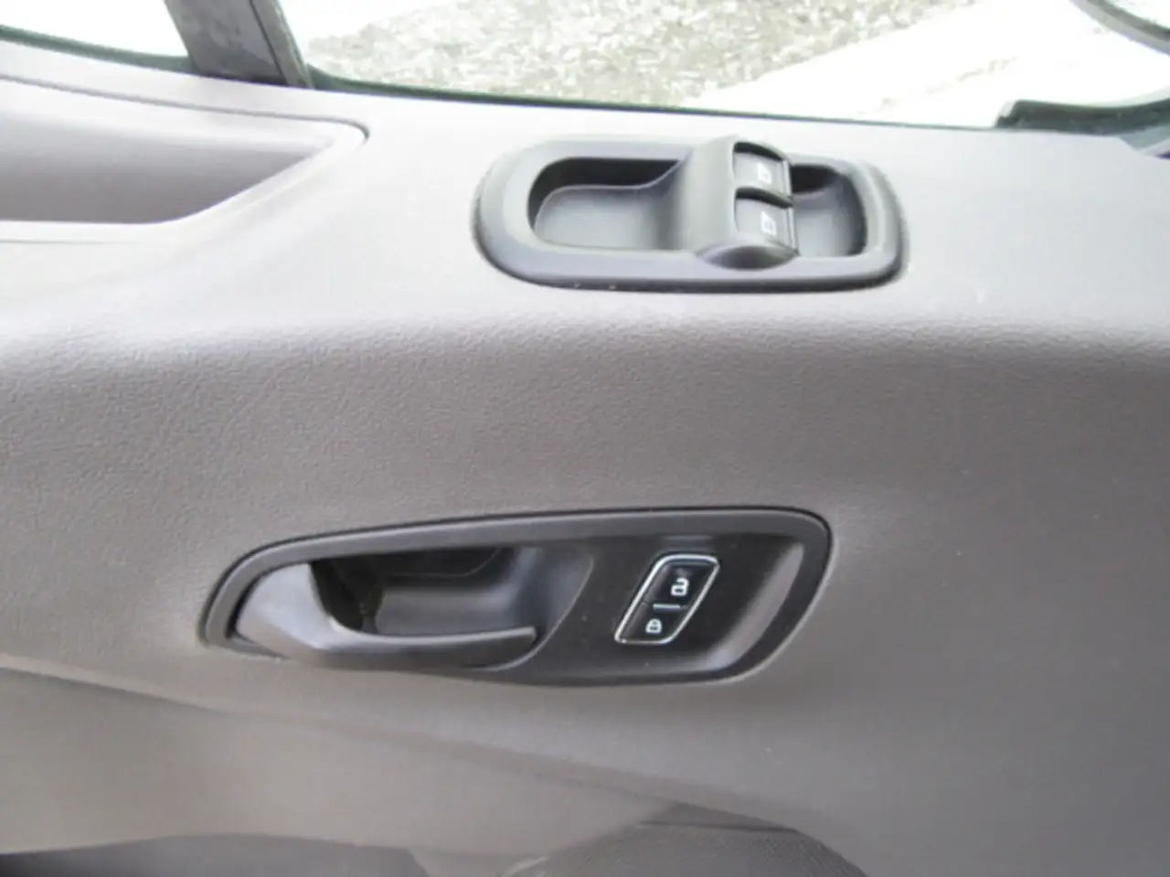 Ford Transit photo Ford Transit