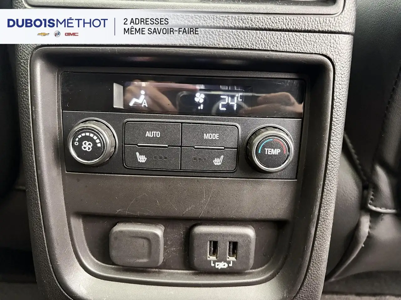 Buick Envision photo Buick Envision