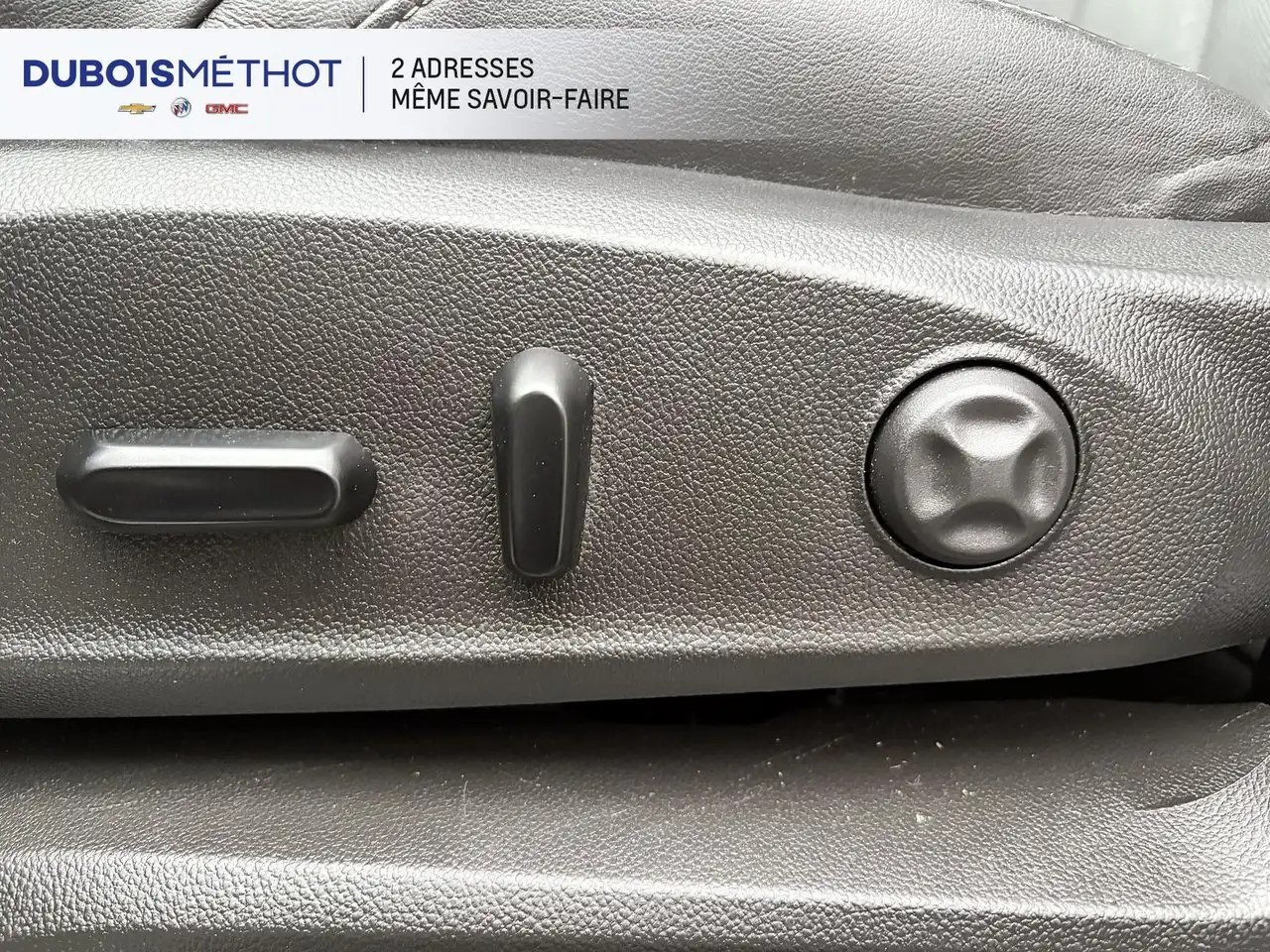 Buick Envision photo Buick Envision