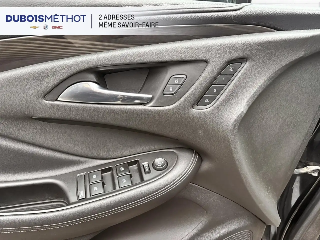 Buick Envision photo Buick Envision