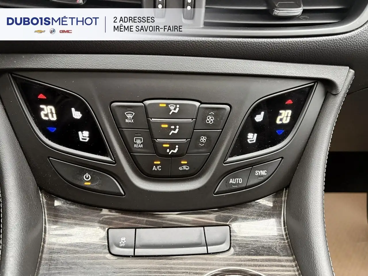 Buick Envision photo Buick Envision