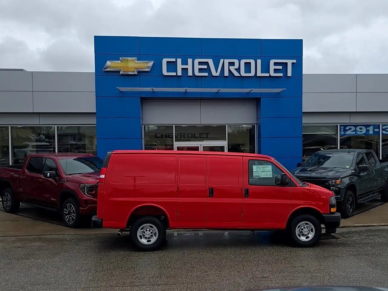Chevrolet Express 2500 снимка Chevrolet Express 2500