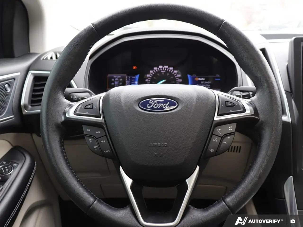 Ford Edge photo Ford Edge