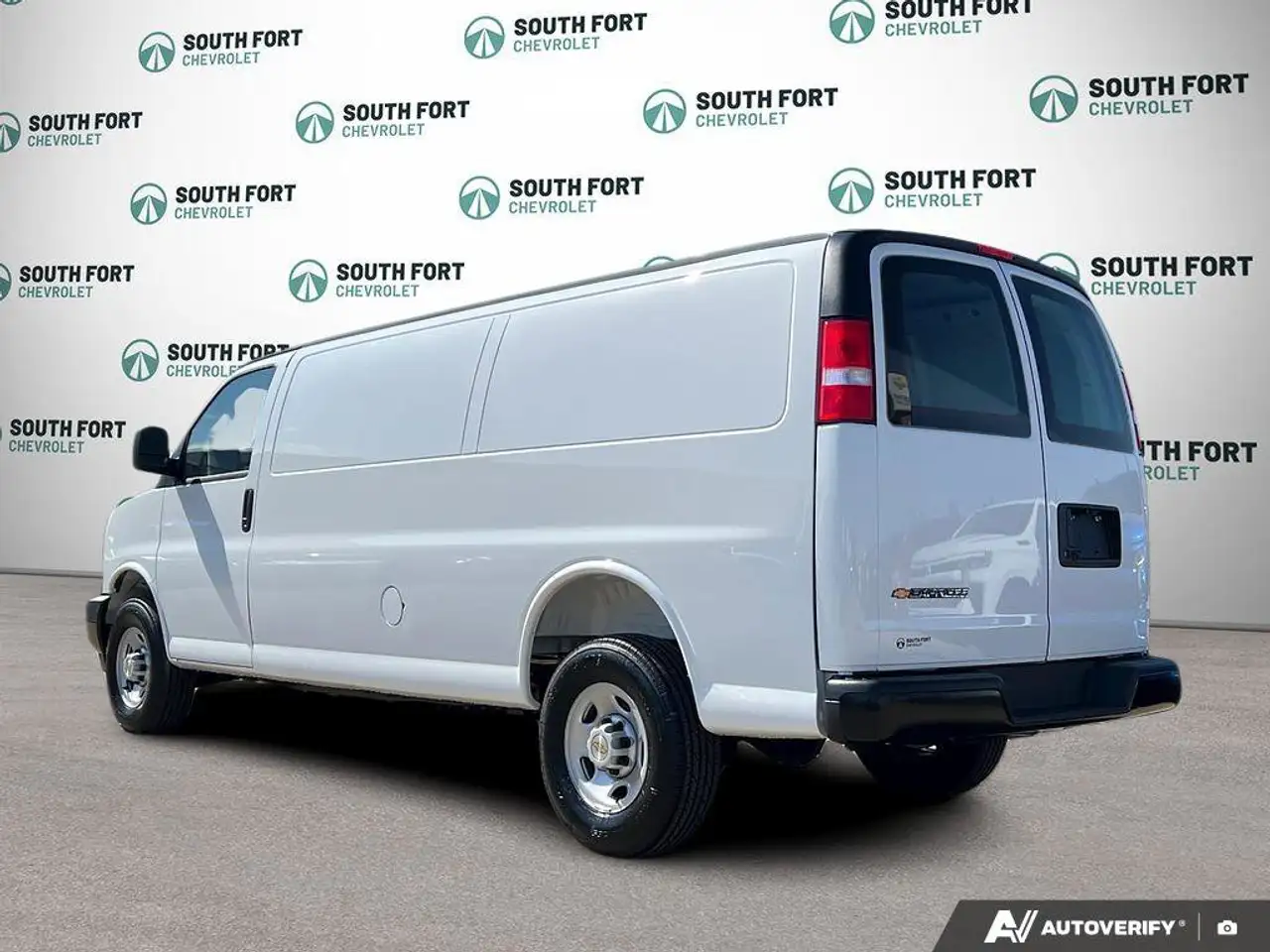 Chevrolet Express 2500 снимка Chevrolet Express 2500