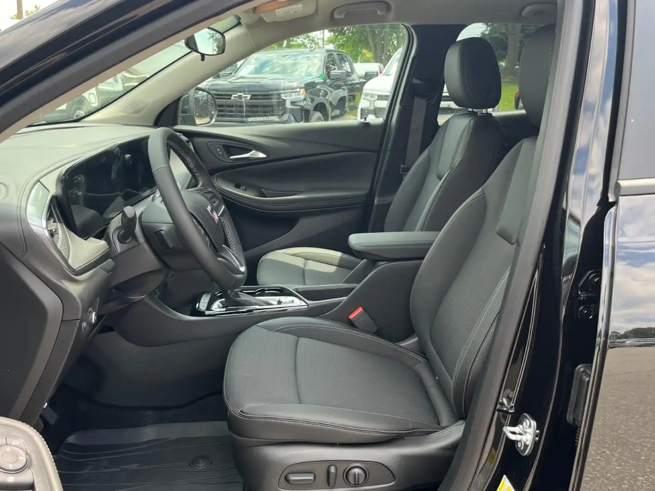 Buick Encore photo Buick Encore