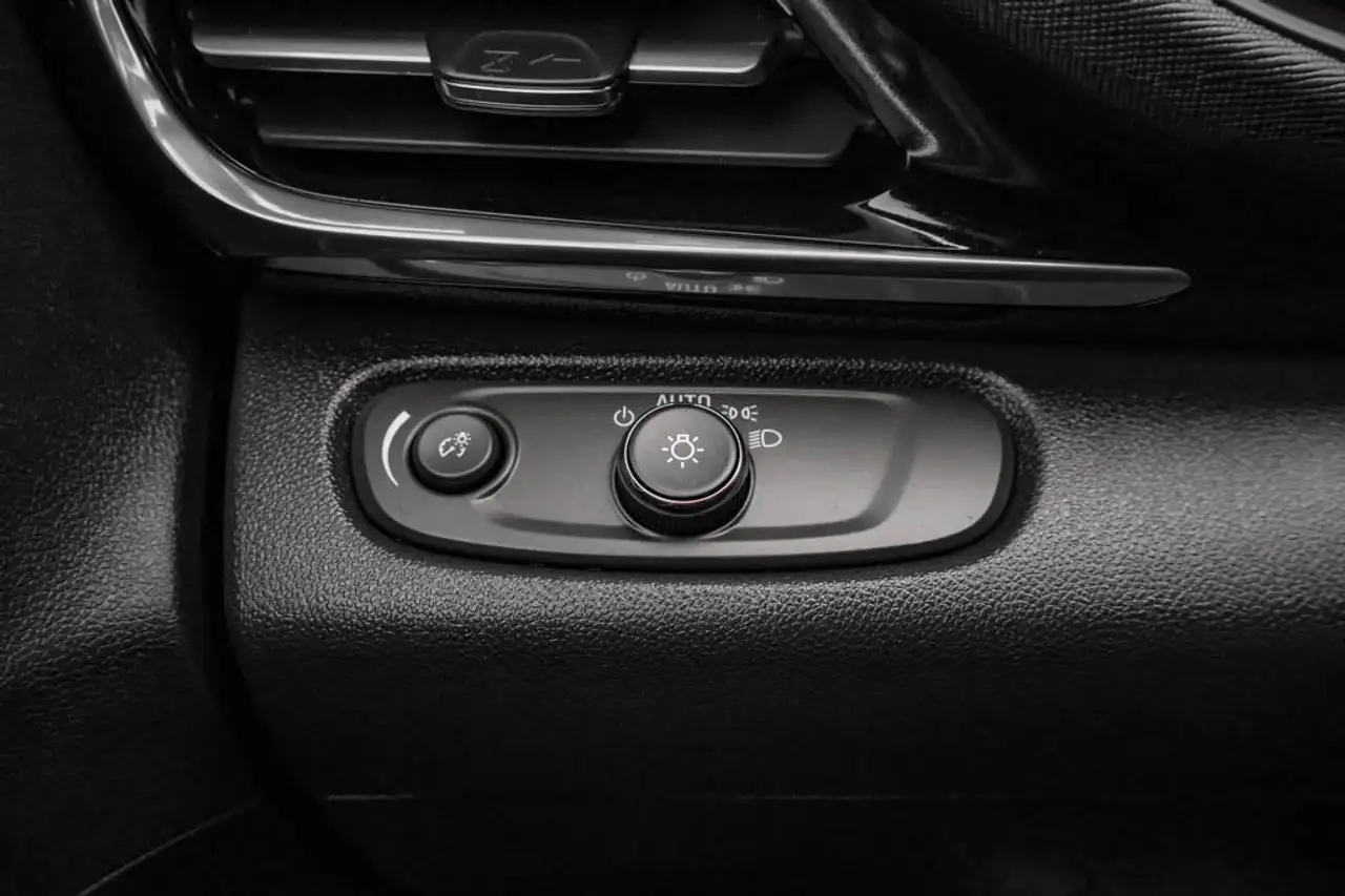 Buick Envista снимка Buick Envista