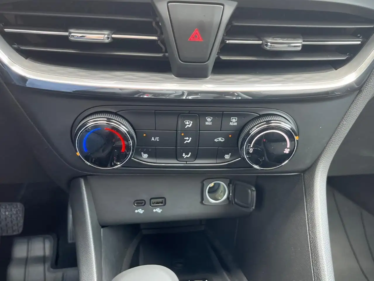 Buick Encore photo Buick Encore