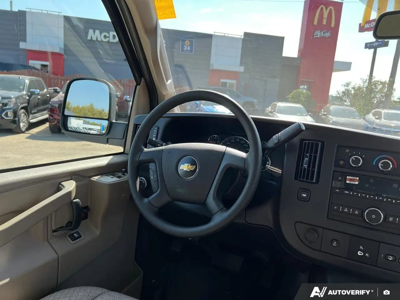 Chevrolet Express 2500 снимка Chevrolet Express 2500