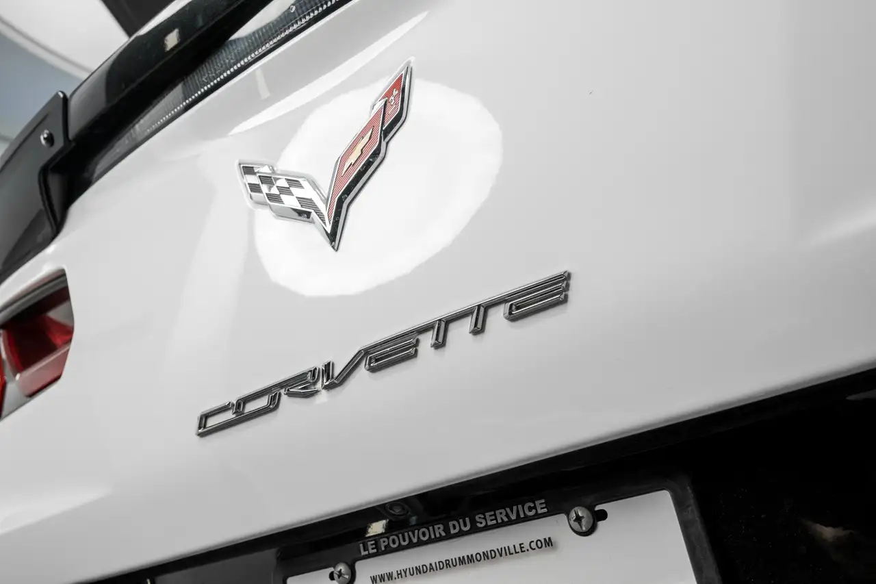 Chevrolet Corvette снимка Chevrolet Corvette