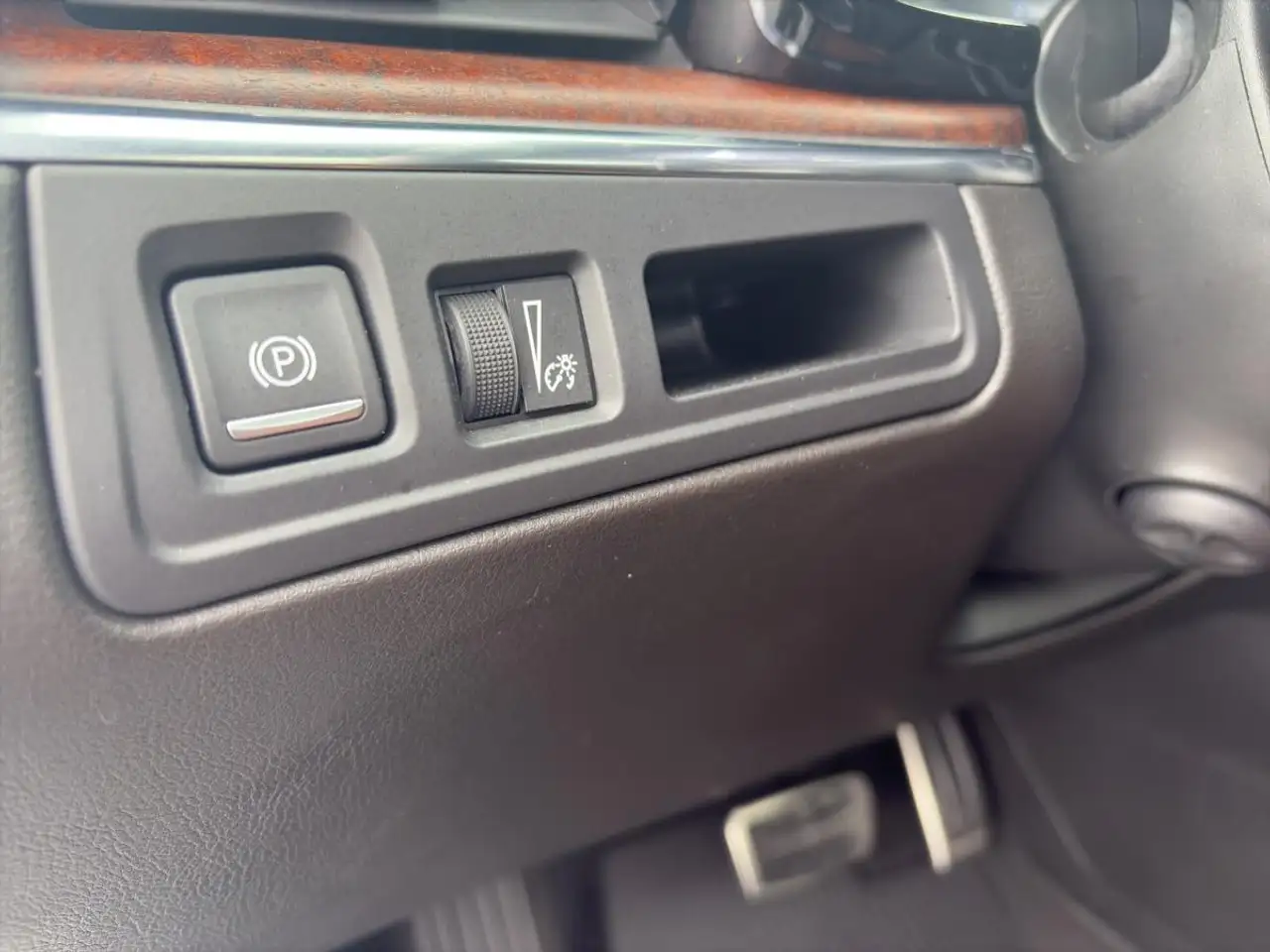 Cadillac XT5 снимка Cadillac XT5